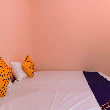 Panmana Oyo New Mubarak Tourist Home المظهر الخارجي الصورة