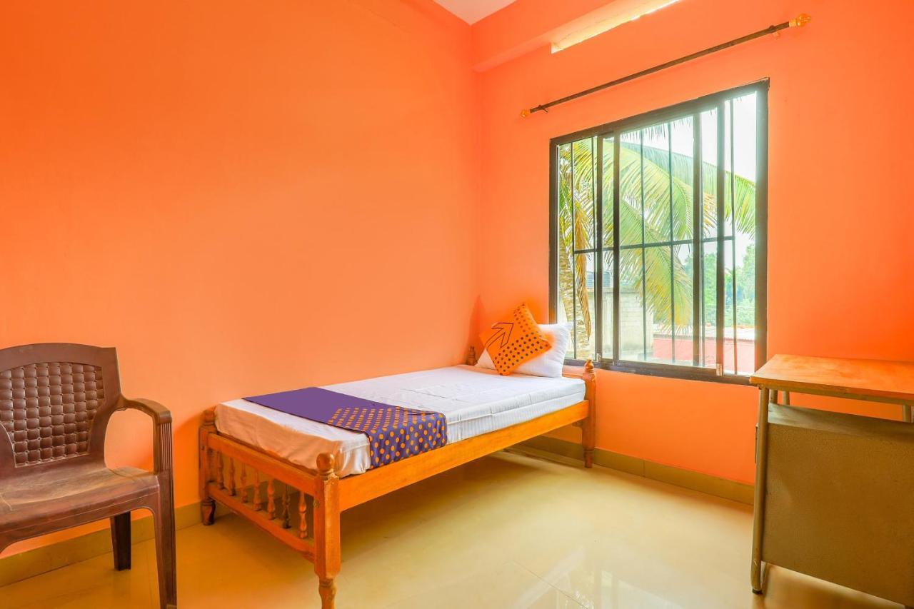 Panmana Oyo New Mubarak Tourist Home المظهر الخارجي الصورة