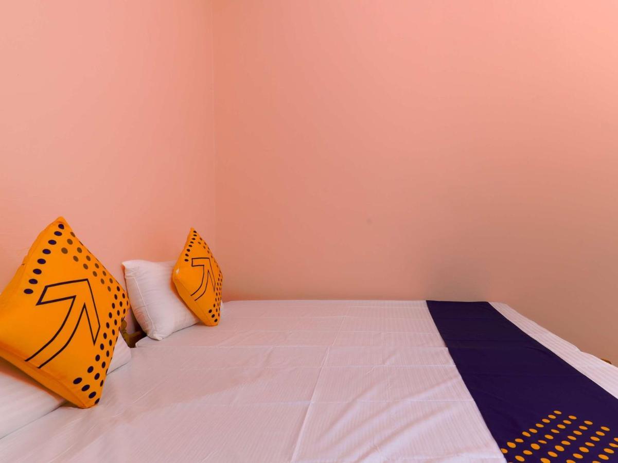 Panmana Oyo New Mubarak Tourist Home المظهر الخارجي الصورة